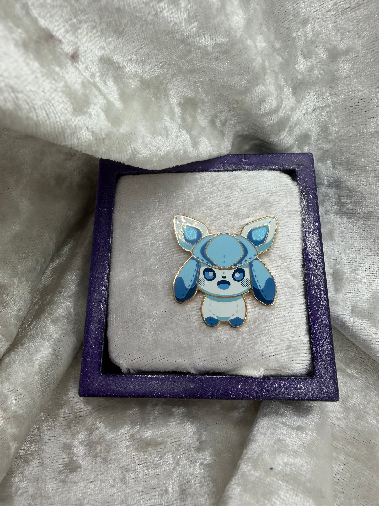 Fan made by PenguChan Studios PlushéMon Series 1 Glaceon approx 1.1 inch hard enamel pearl screen print companion pin single post blind bag 7/69 odds