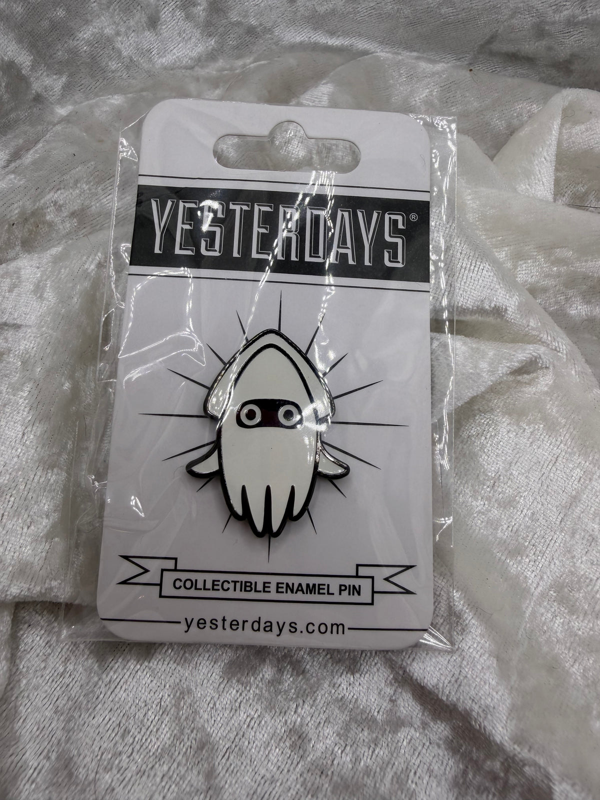 Fan made by Yesterdays Pins 1.25 inch glow in the dark hard enamel black plated lapel pin Squid Ghost Super Mario Brothers double post black rubber backers