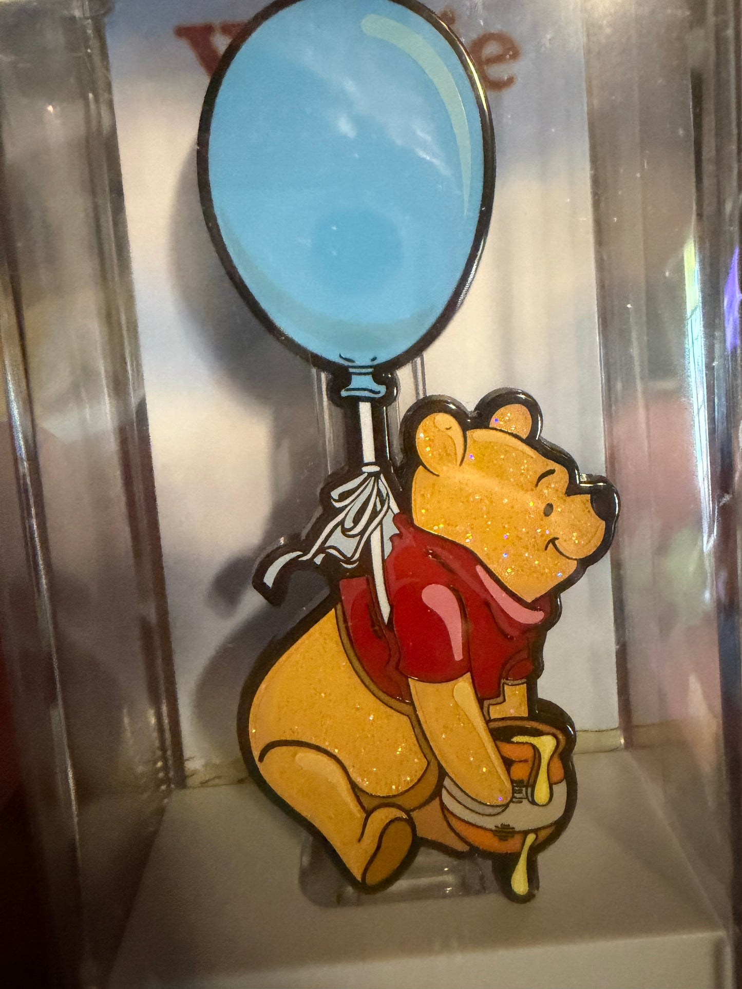 Disney Winnie The Pooh with Balloon FiGPiN Limited Edition (LE) 500