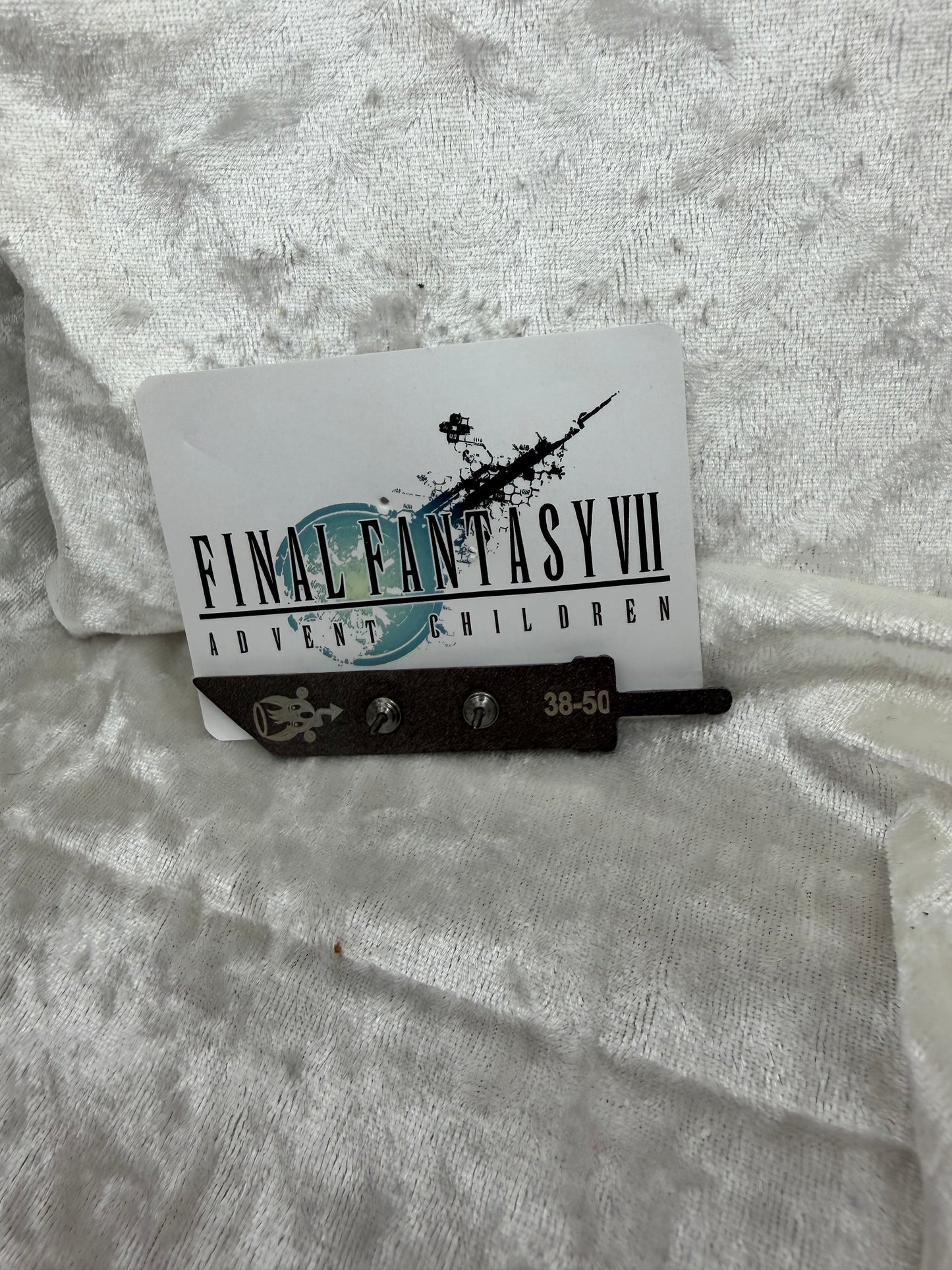 Final Fantasy Sword LE 50 Pin - 2.5 Inch - Bendiesticks
