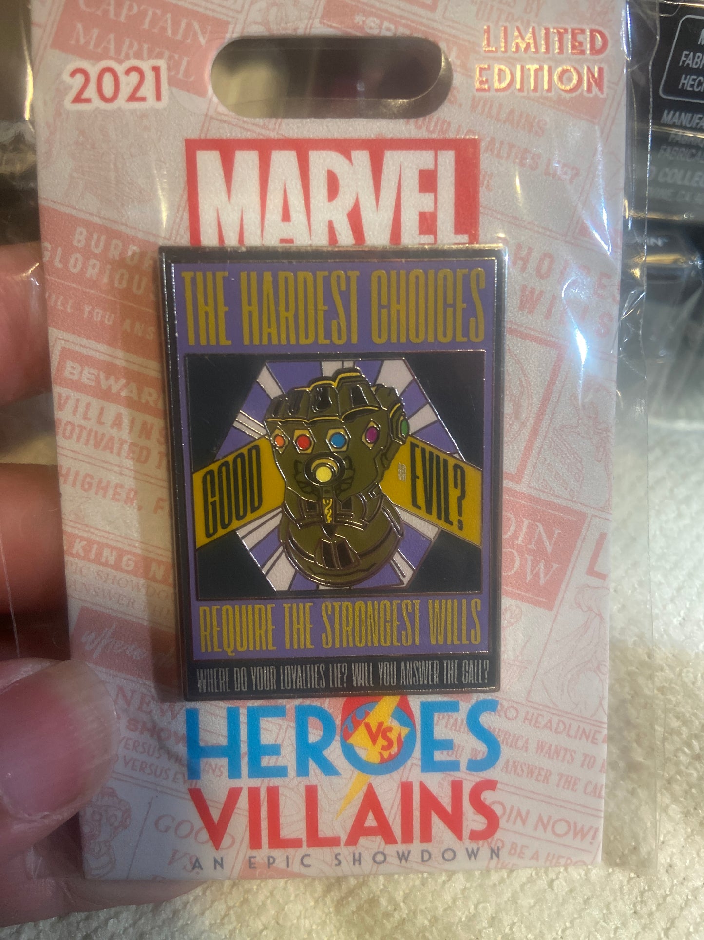 Disney Heroes Villains Infinity Gauntlet Recruitment Poster Pin LE 2000