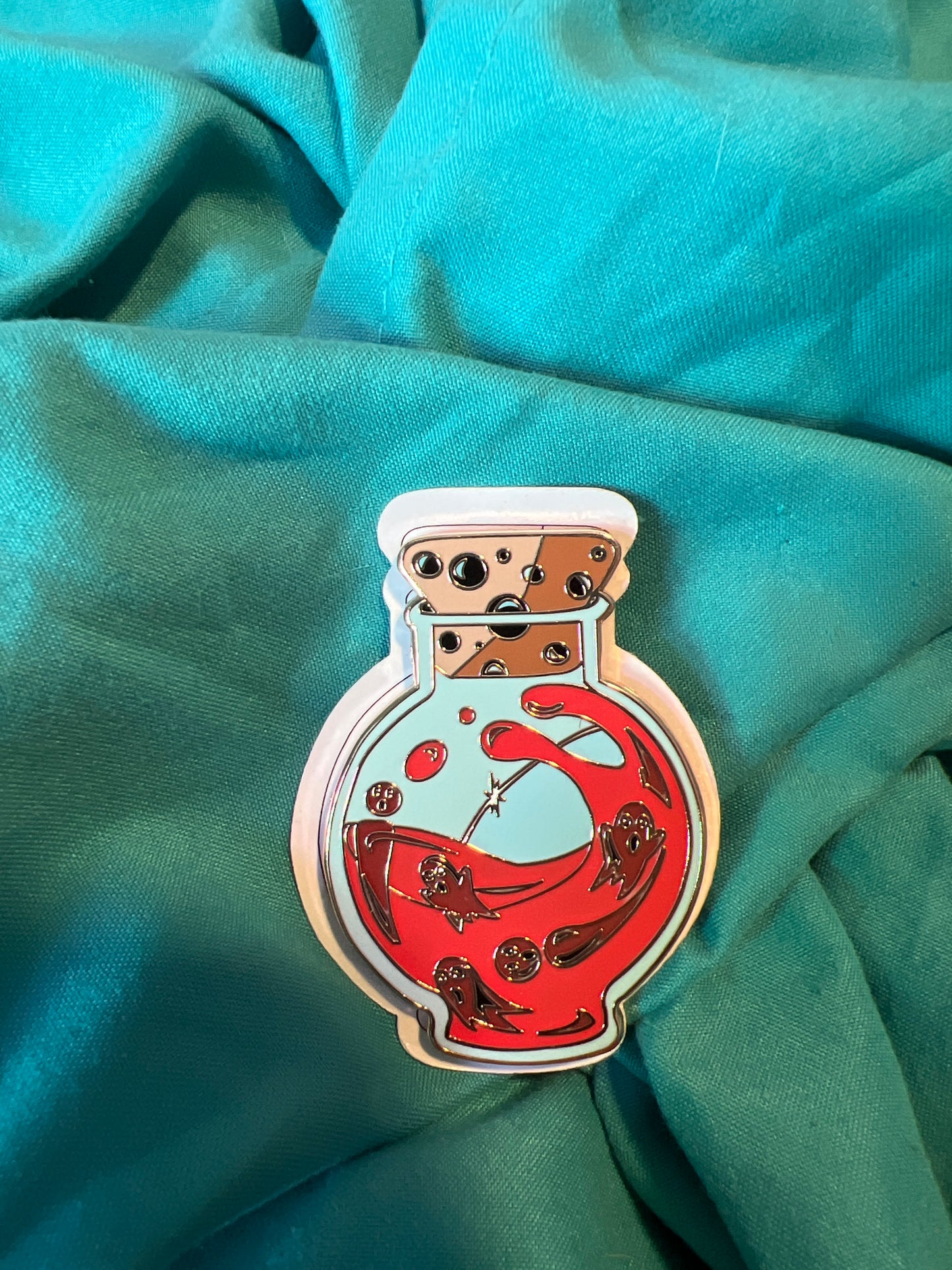 Red Potion Bottle Ghost Fantasy Pin Le 20 By Bendiesticks