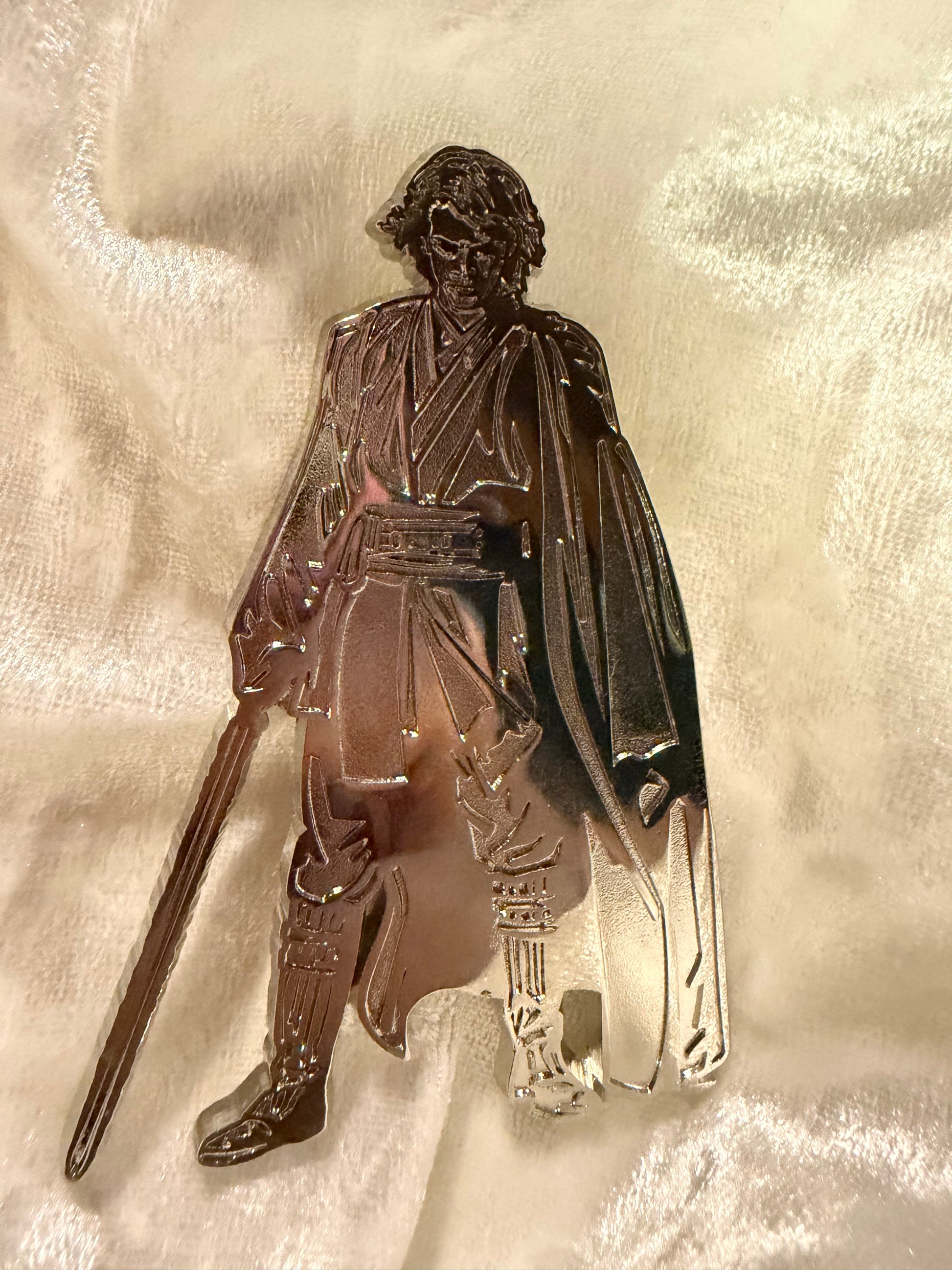 Anakin Skywalker FiGPiN #1860 Star Wars Quest Super Rare chrome silver variant collectible pin