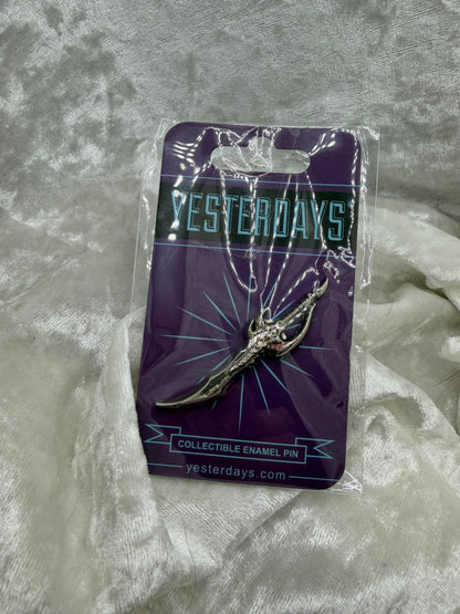 Venom Fang SDCC 2025 Exclusive 2.00" Die Struck Pin | Yesterdays Pins Fan Made
