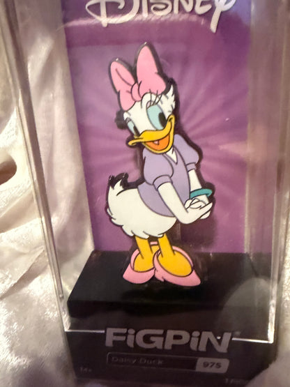 Daisy Duck FiGPiN #975 Disney LACC exclusive collectible pin