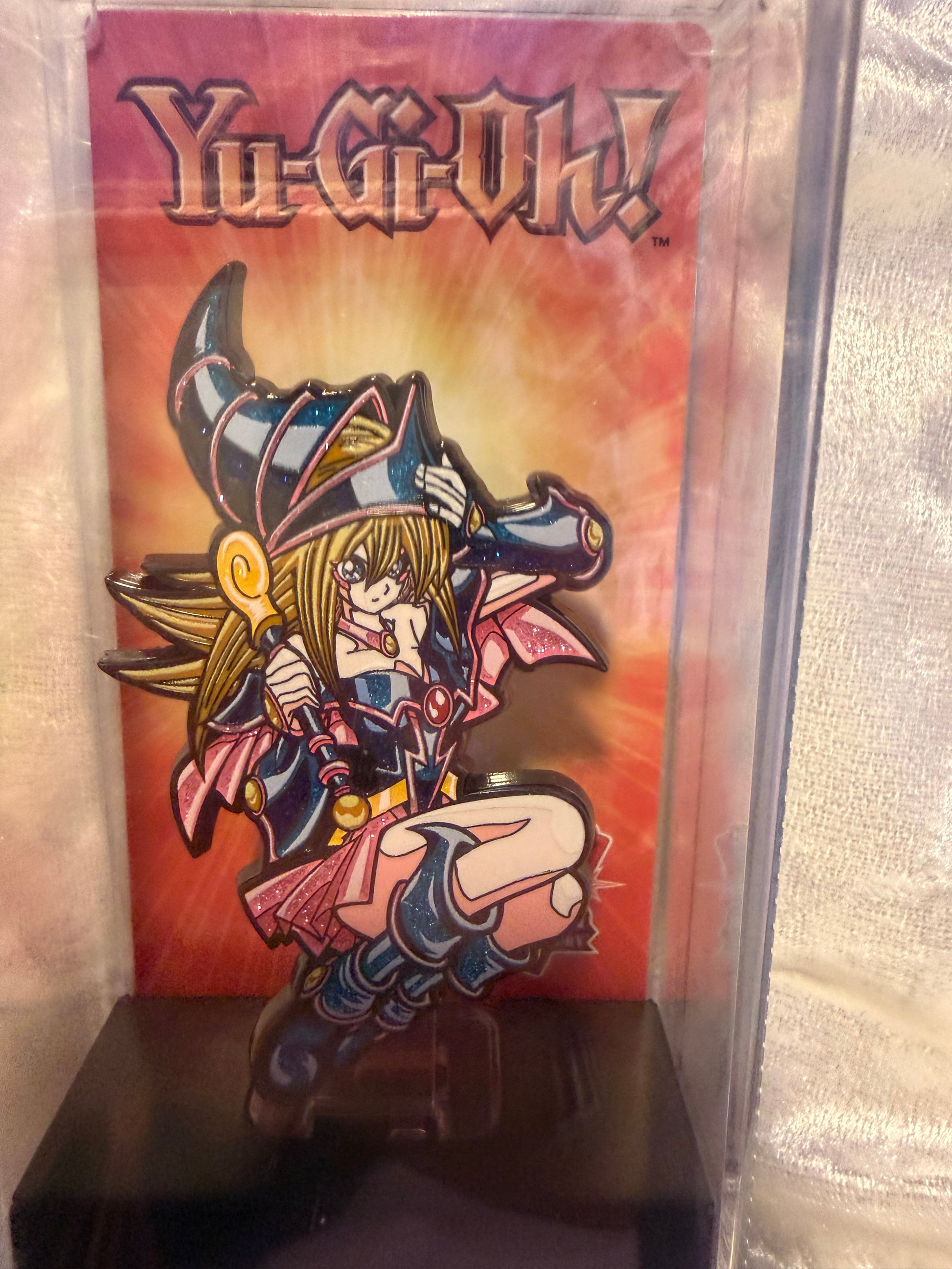 Dark Magician Girl FiGPiN #1805 Yu-Gi-Oh! LE 1000 Glitter Edition collectible pin