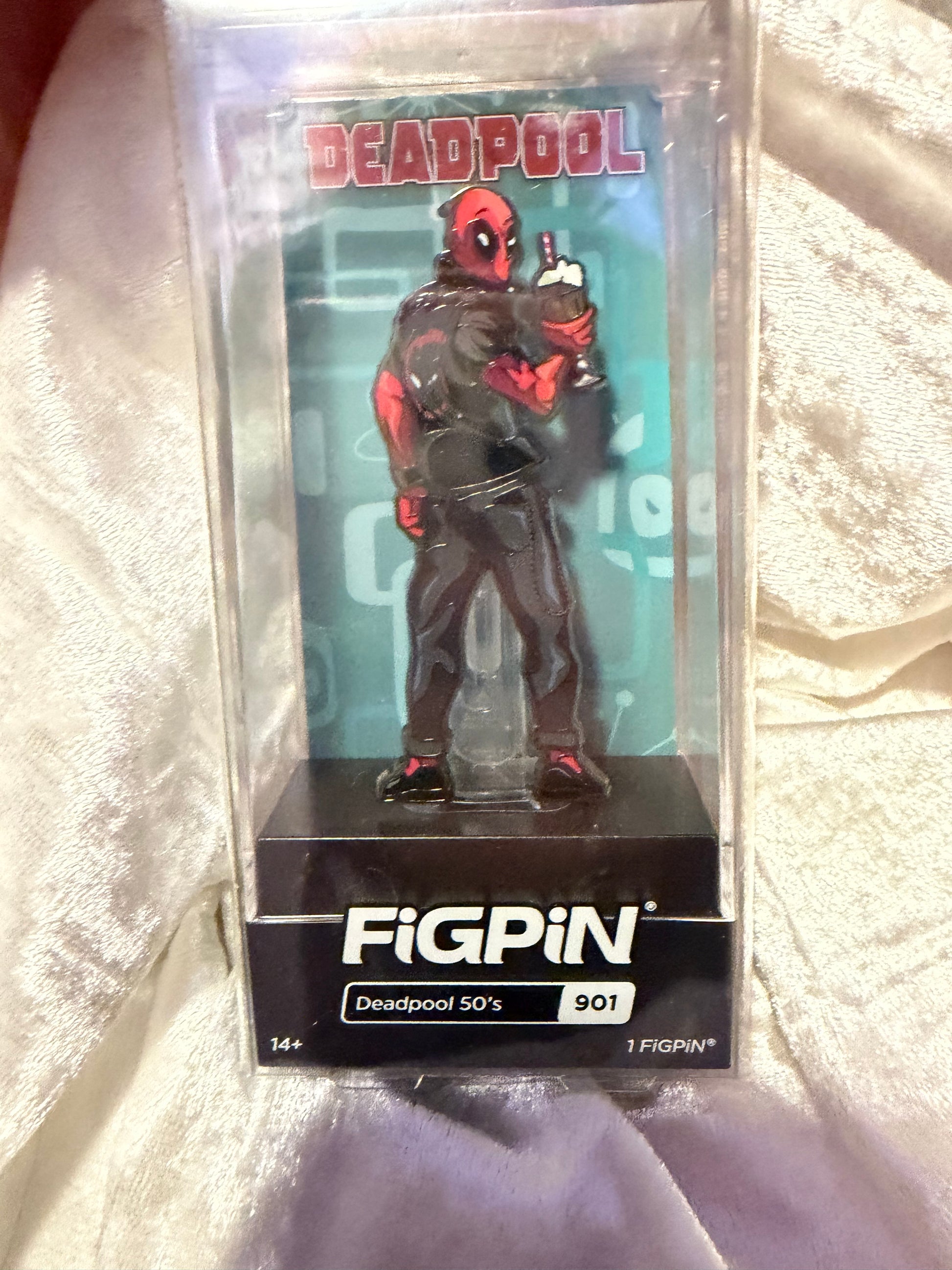 Deadpool 50s FiGPiN #901 Marvel LACC 2022 exclusive collectible pin