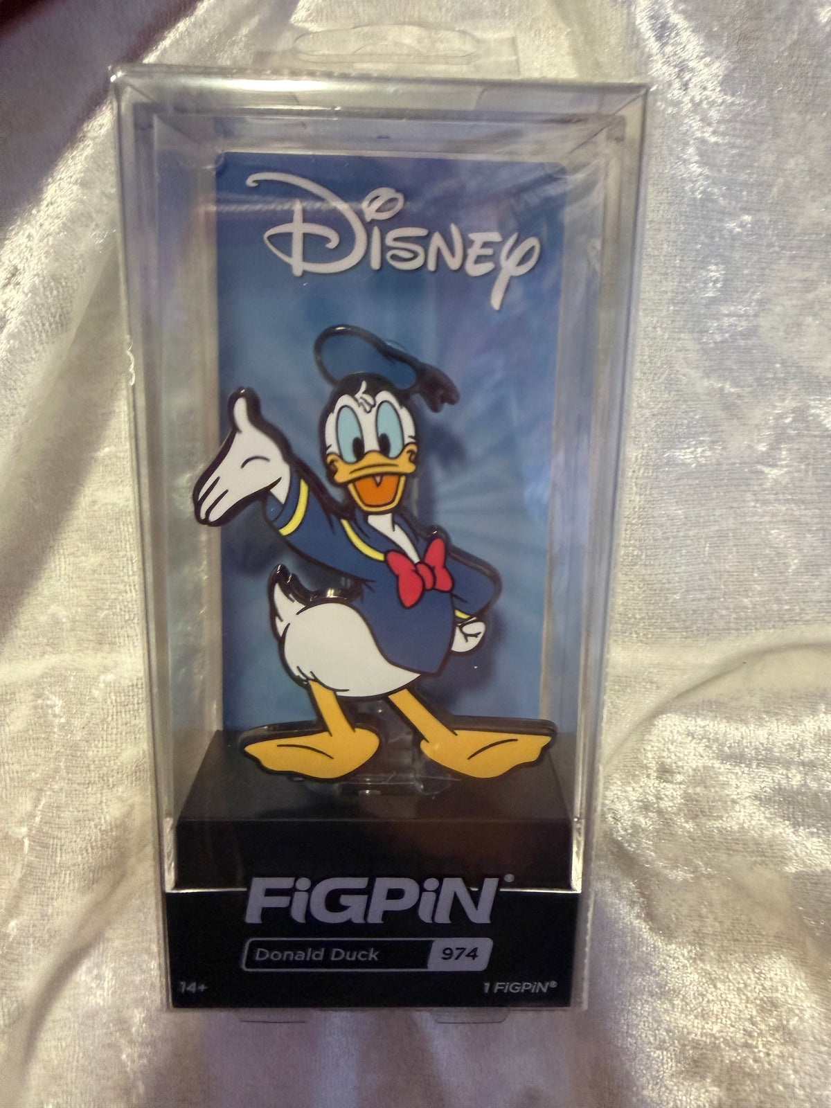 Donald Duck FiGPiN #974 Disney SDCC exclusive collectible pin
