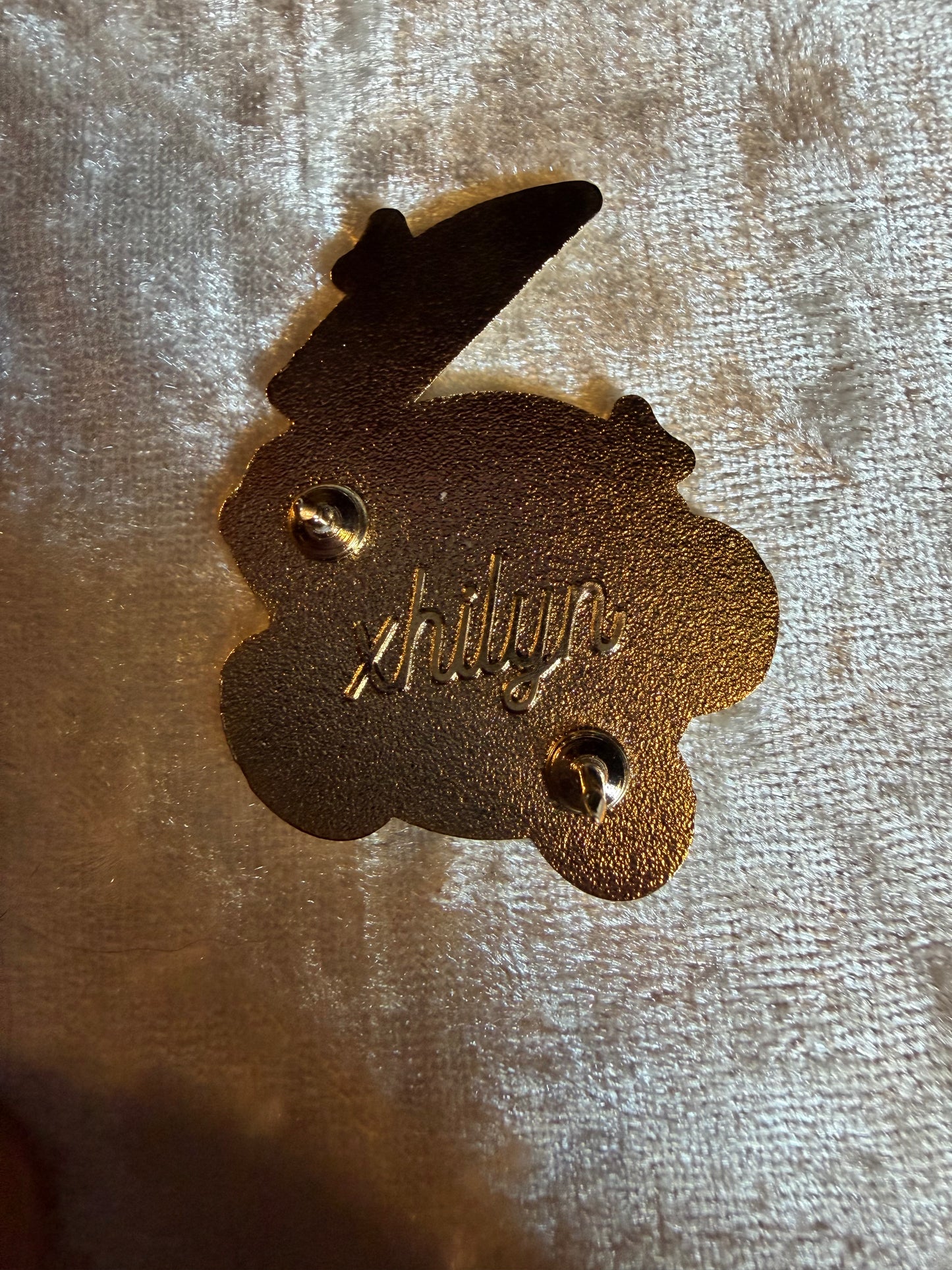 Kirby Glitter Knife Pin - Xhilyn Fan-Made Hard Enamel
