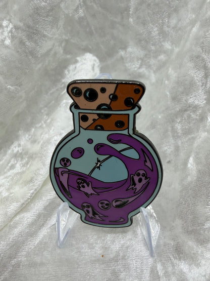 Purple Potion Bottle Ghost Fantasy Pin Le 20 By Bendiesticks