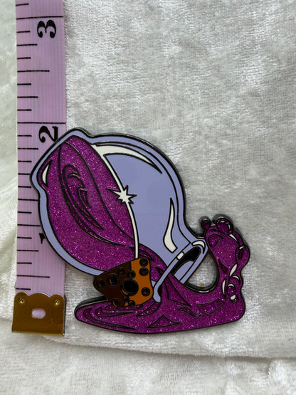 Purple Potion Spell Bottle Fantasy Pin Le 20 By Bendiesticks