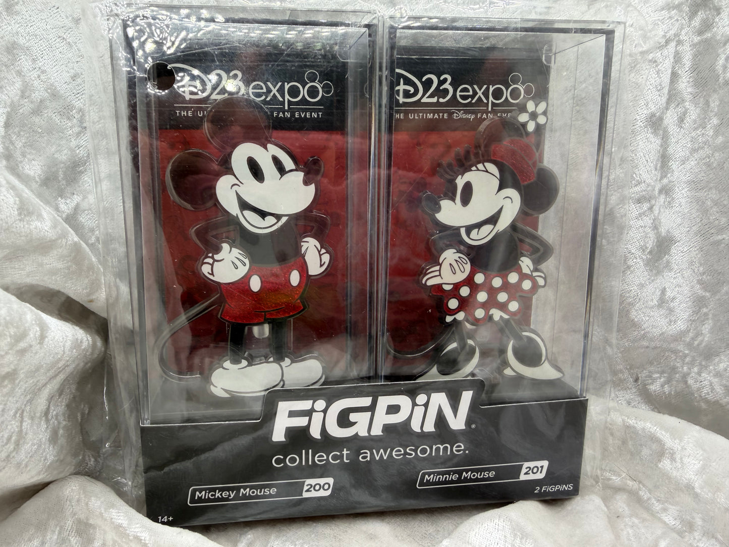 FiGPiN Disney D23 Expo 2019 Mickey & Minnie Mouse Set - LE 1000 (Locked)