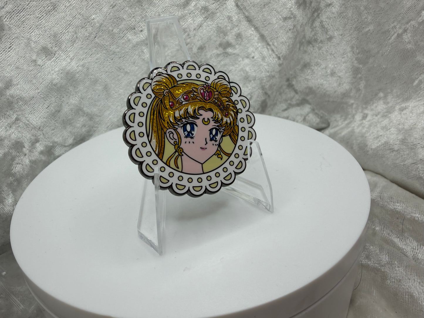 Neo Queen Serenity Sailor Moon Series 2 FiGPiN Mini #Y1078 | Mystery Pin Locked