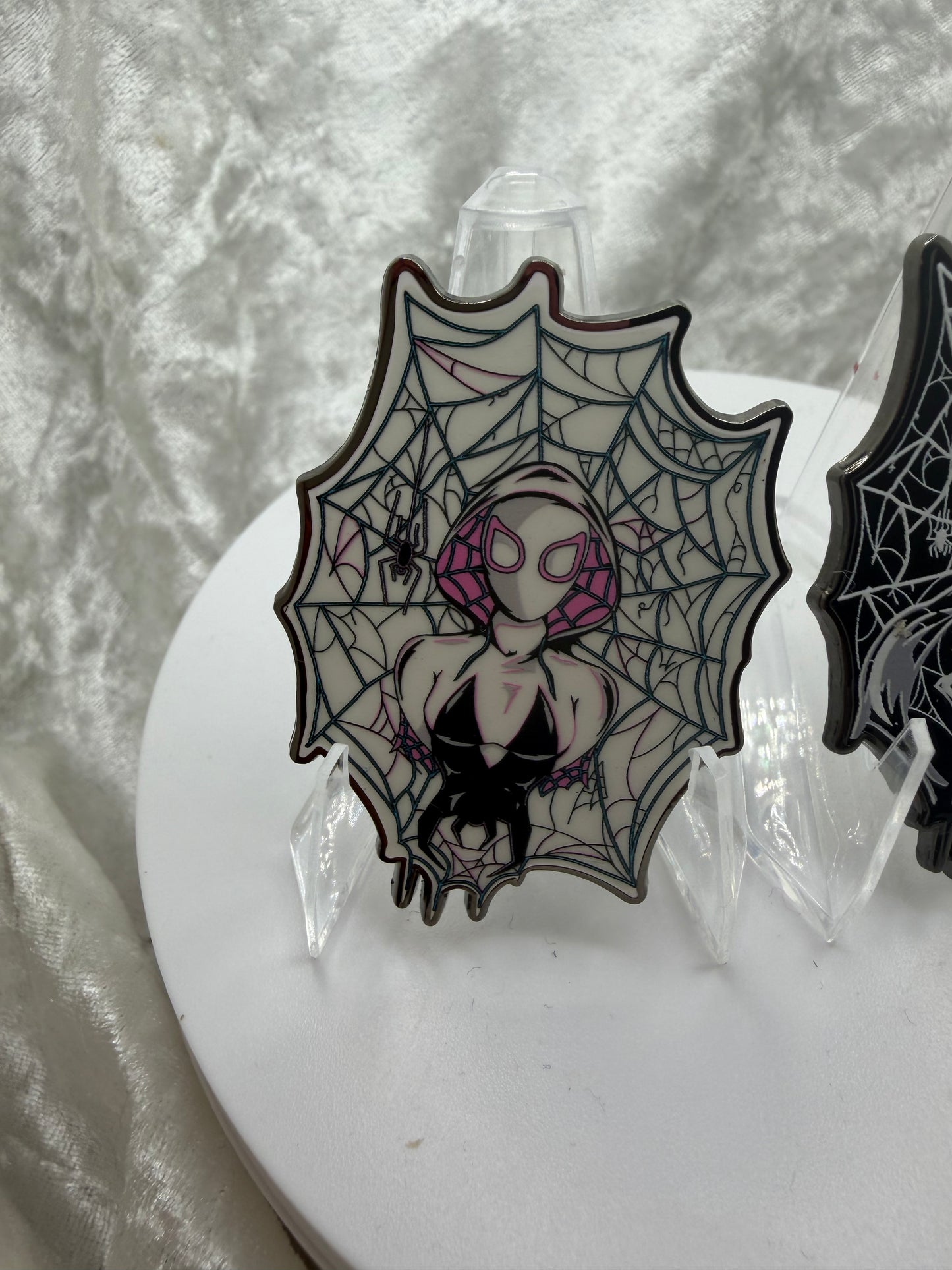 Spider-Man & Spider-Gwen Enamel Pin Set by Bendiesticks LE 50 Fan Made
