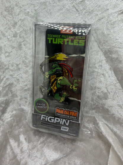 FiGPiN TMNT Teenage Mutant Ninja Turtles Michelangelo #1109 - Pins On Fire Exclusive Unlocked