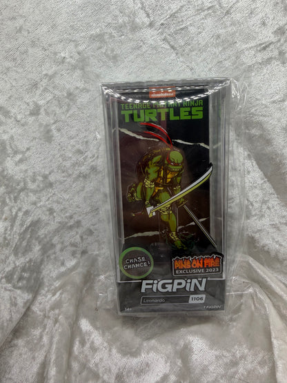 FiGPiN TMNT Teenage Mutant Ninja Turtles Leonardo #1106 - Pins On Fire Exclusive Unlocked