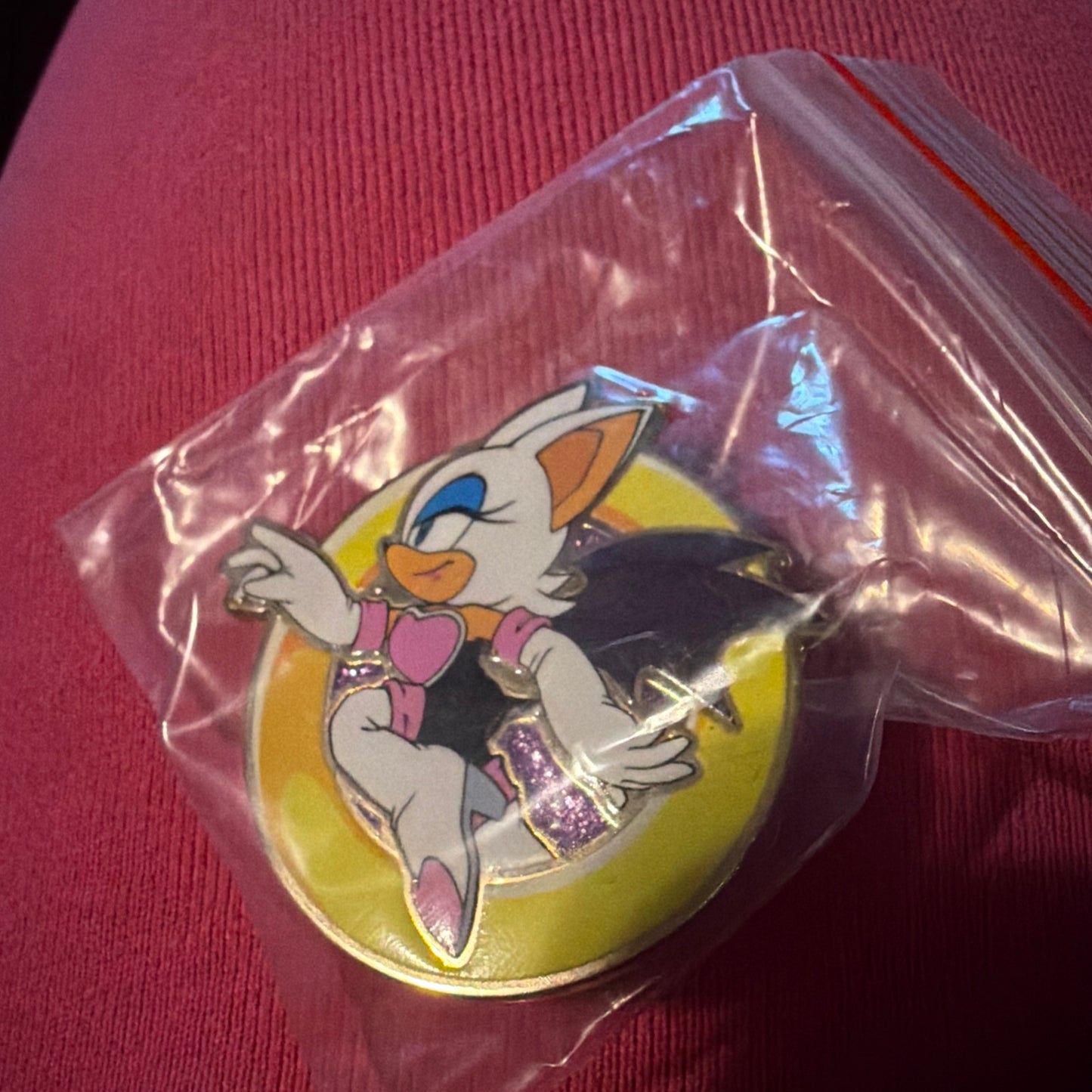 Sonic The Hedgehog Rouge Character Ring Blind Bag Series Enamel Pin Badge