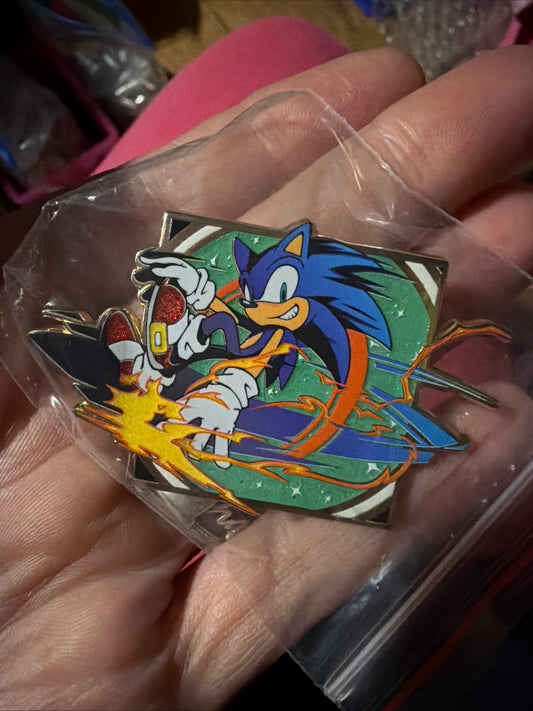 Embossed Enamel Lapel Pin Badge Sonic the Hedgehog Speed Stamp Glitter NEW