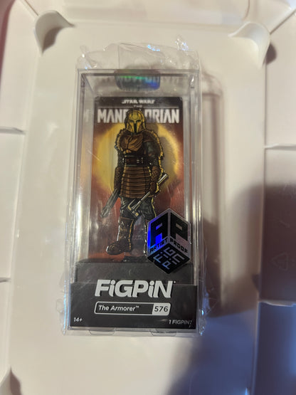 FiGPiN The Armorer #576 AP ARTIST PROOF Star Wars The Mandalorian Metal Pin