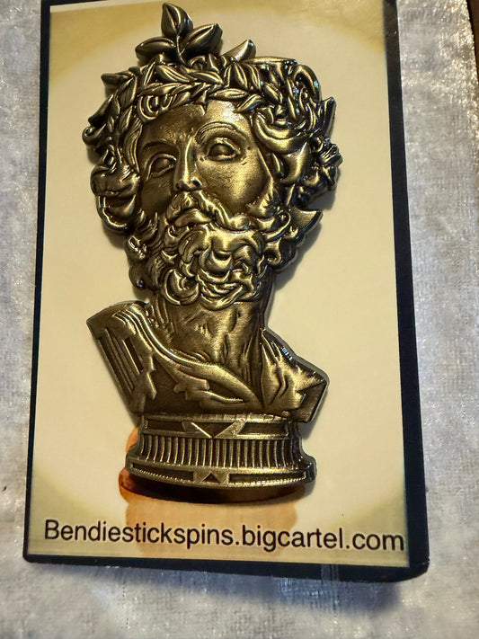 ANTIQUE BRONZE KING CHESS PIECE PIN