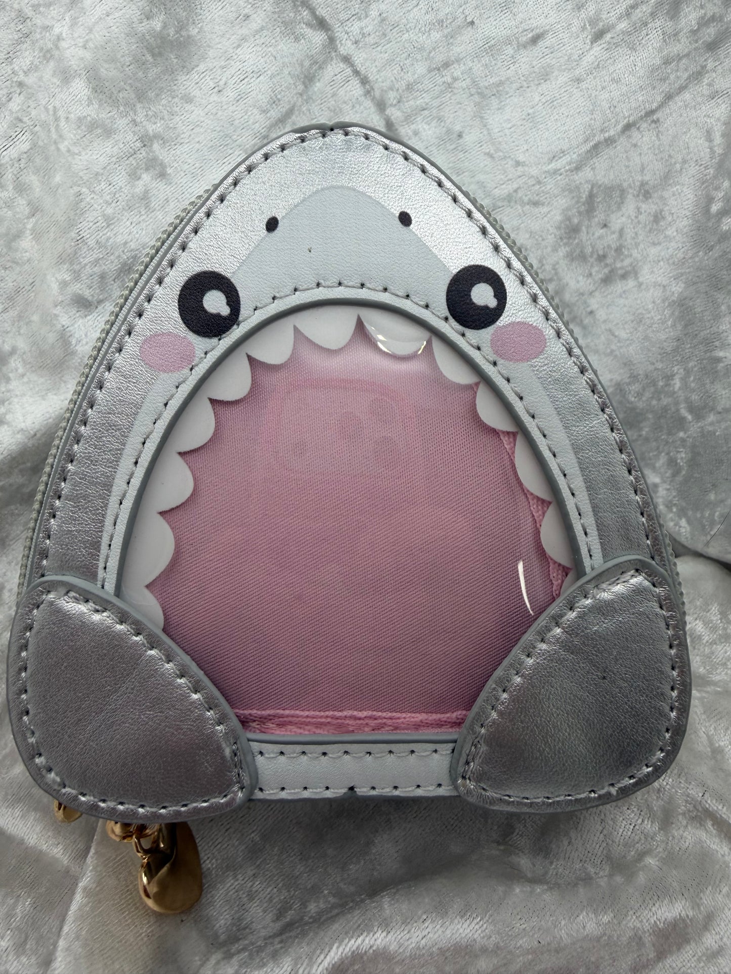 Fin Palz mini ITA bag shark keychain Tiger shark (silver with stripes)