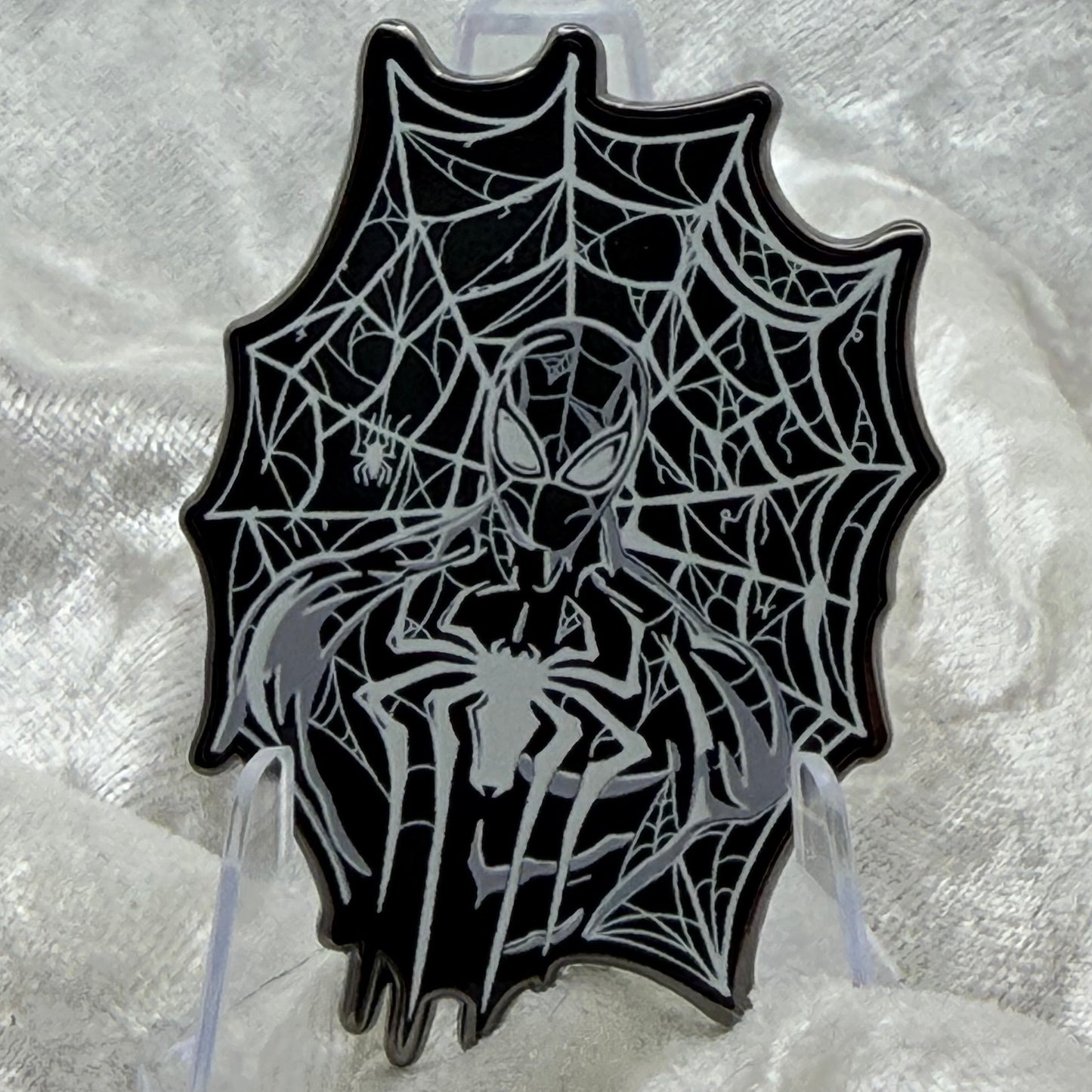 Spider-Man Spider-Gwen Enamel Pin Set by Bendiesticks LE 50 (Pre-Order)