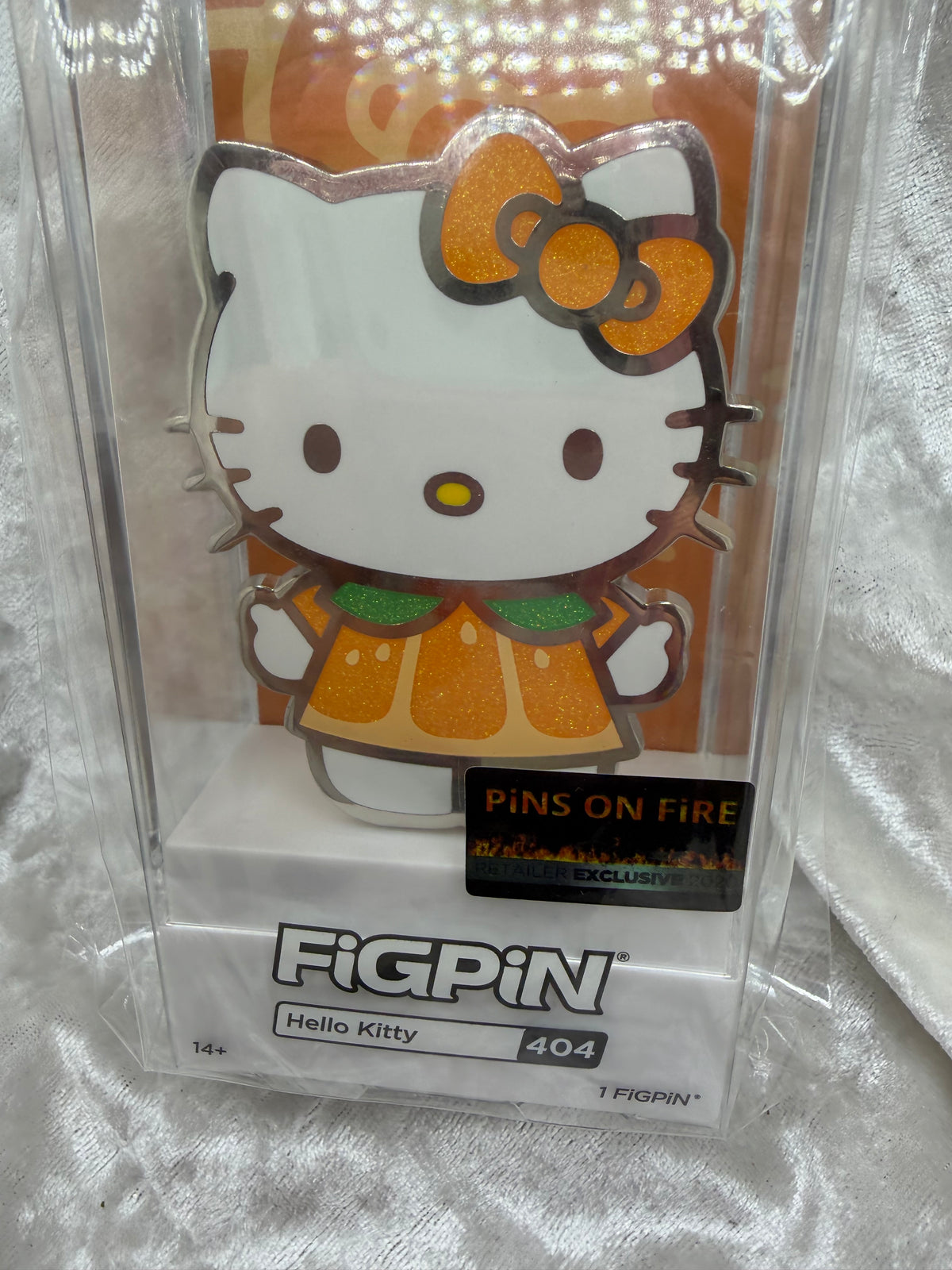 FiGPiN Hello Kitty #404 Pumpkin Chase - LE 1000