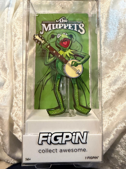 Kermit the Frog FiGPiN #2109 The Muppets LE 500 green glitter collectible pin (The Orphanage Collection, looks brand new) in display box