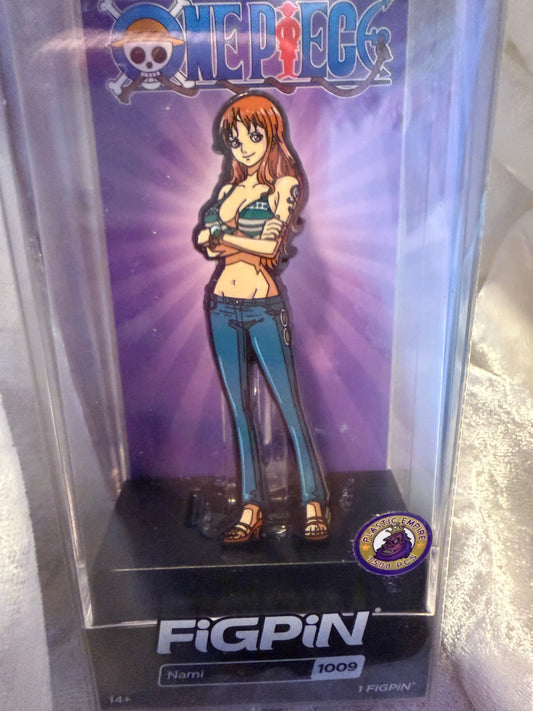 Nami FiGPiN #1009 One Piece Plastic Empire exclusive collectible pin