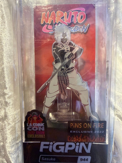 Sasuke FiGPiN #944 Naruto LACC exclusive collectible pin