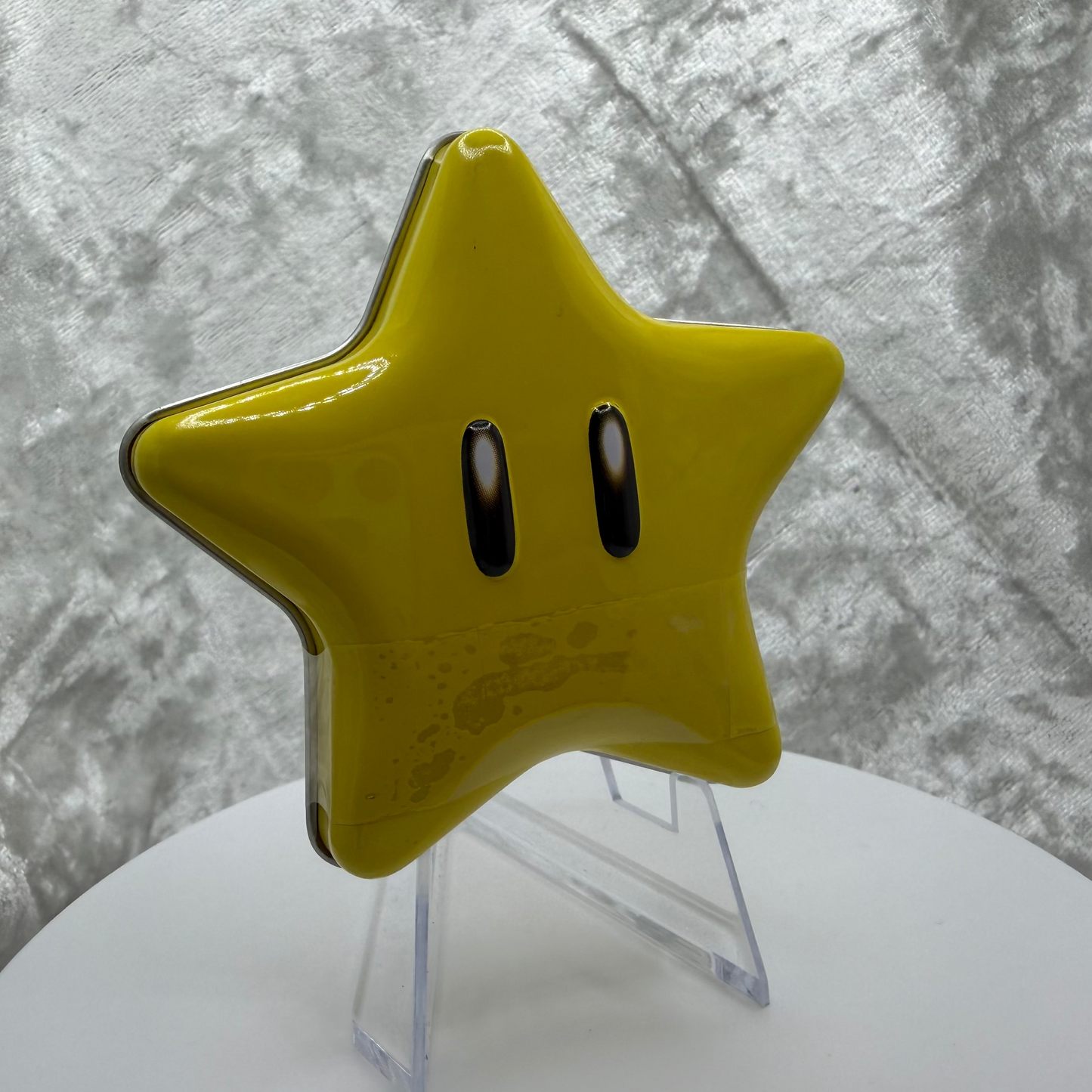 Super Mario Super Star metal candy tin with sweet star shaped yellow candies