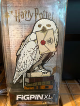 Load image into Gallery viewer, NYCC 2019 Figpin Harry Potter Hedwig X29 LE 750 Jumbo Size Locked

