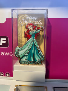 Ariel FiGPiN From Box Set Le 500