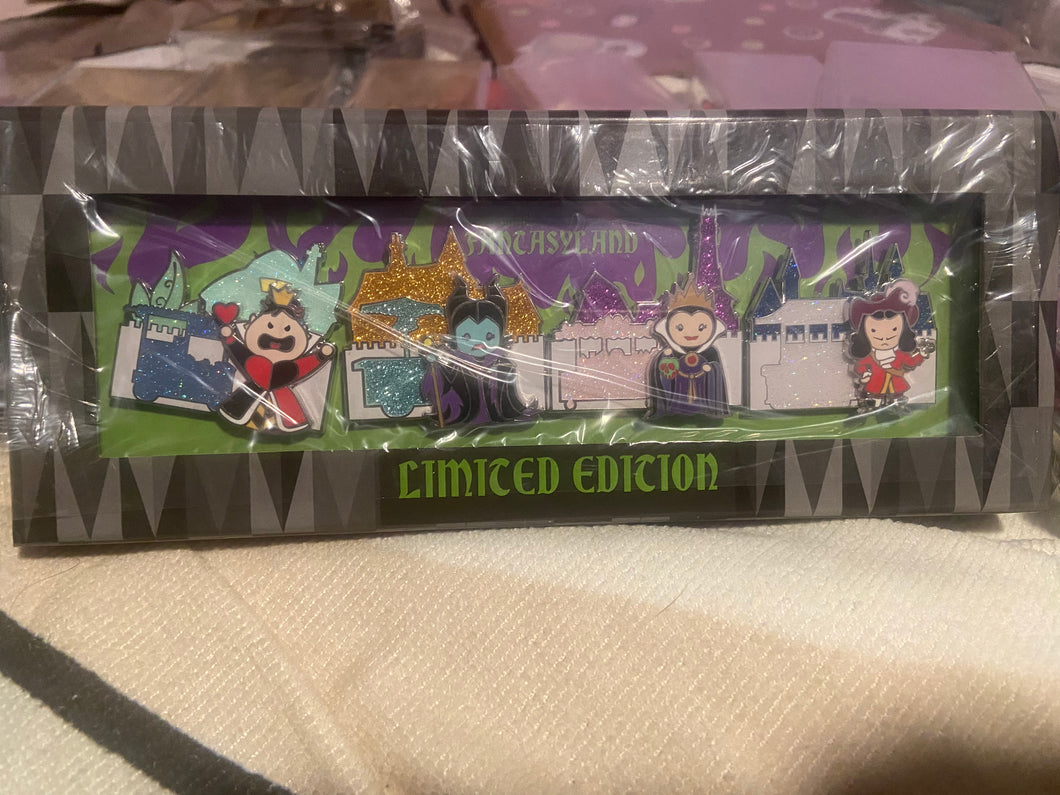 Disney It's A Small Fantasyland Villains 4 Pin Set LE 750 Cuties
