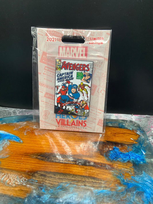 Disney WDW Heroes VS Villains Comic Book Cover Avengers Pin Le 750